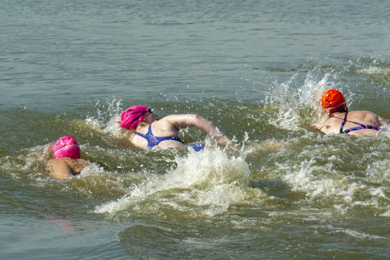 lakeSwim2009/_2005030.jpg